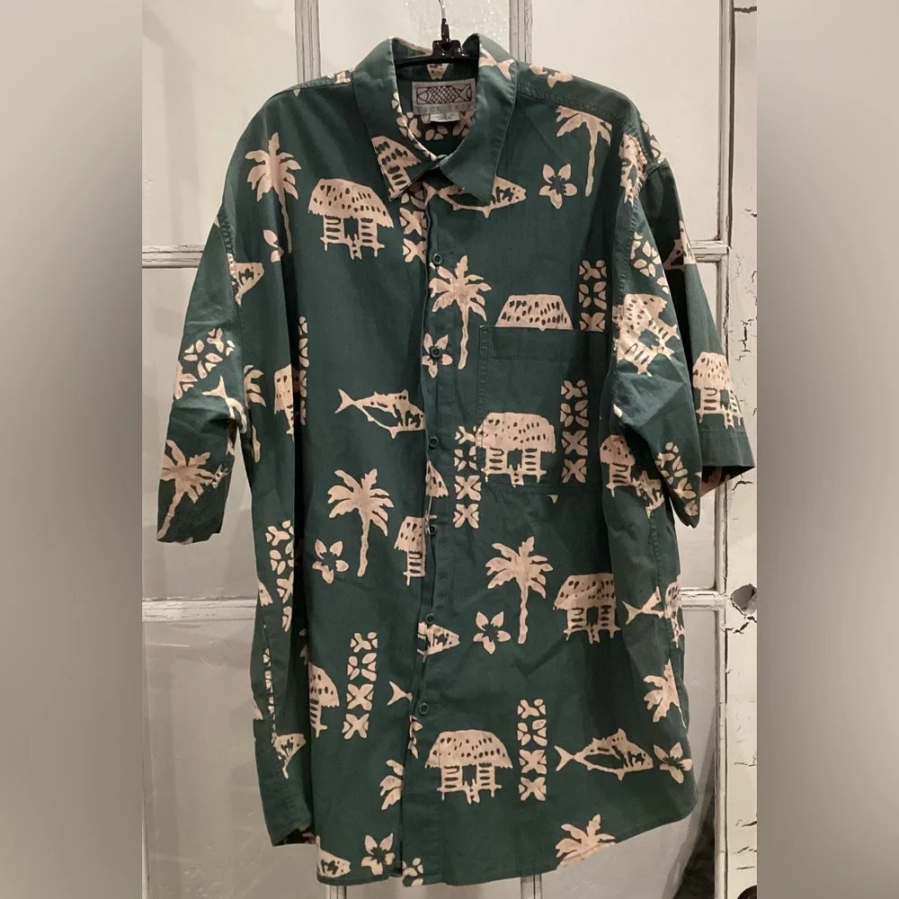 Men’s Back East Casual Button Up Shirt Large